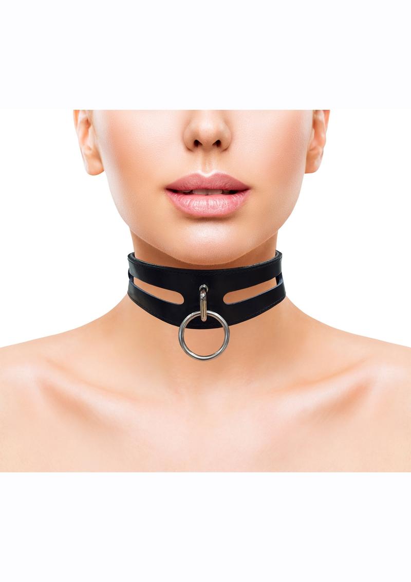 Rouge Leather Fashion Bondage Collar with O-Ring - Black